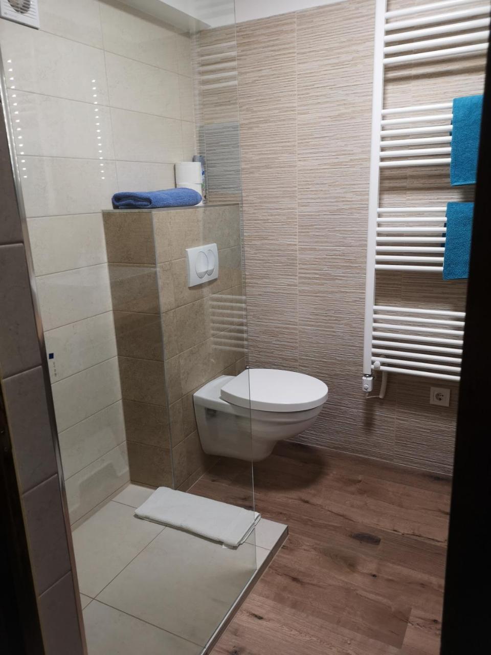 Tapolca Apartman Apartment ภายนอก รูปภาพ